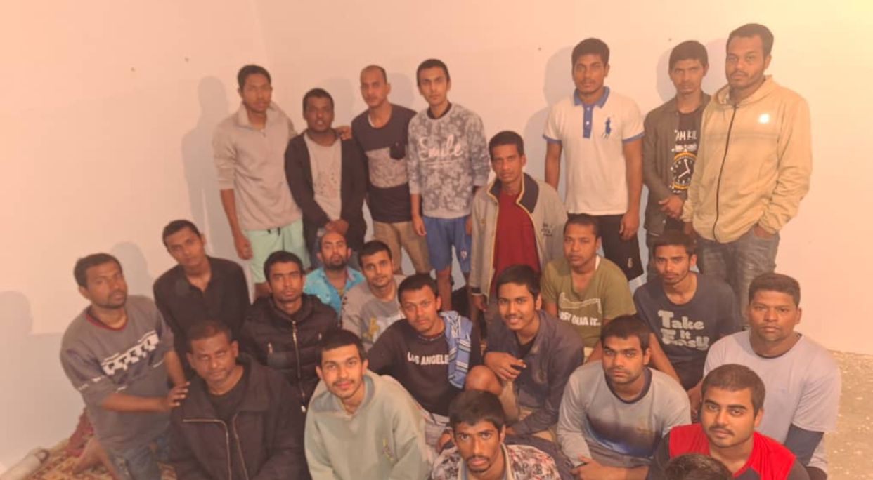 Bangladeshi Hostages Plead for Rescue in Tunisia